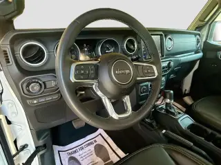 Jeep Wrangler 2023 4x4 Sahara 4xe 4 puertas SUV