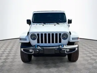 Jeep Wrangler 2023 4x4 Sahara 4xe 4 puertas SUV