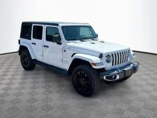Jeep Wrangler 2023 4x4 Sahara 4xe 4 puertas SUV