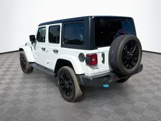 Jeep Wrangler 2023 4x4 Sahara 4xe 4 puertas SUV