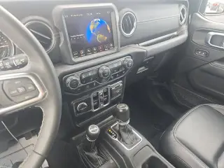 Jeep Wrangler 2023 4x4 High Altitude 4xe 4 puertas SUV