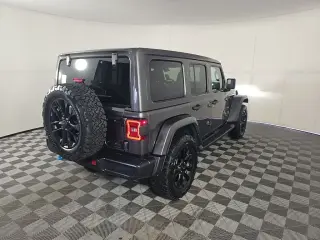 Jeep Wrangler Unlimited 2022 4x4 Sahara 4xe 4 puertas SUV