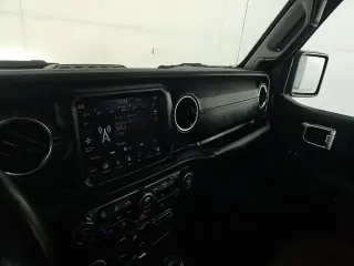Jeep Wrangler Unlimited 2022 4x4 Sahara 4xe 4 puertas SUV