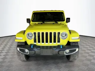 Jeep Wrangler 2023 4x4 Sahara 4xe 4 puertas SUV