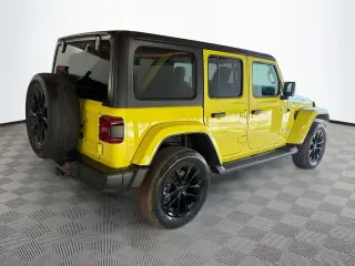 Jeep Wrangler 2023 4x4 Sahara 4xe 4 puertas SUV