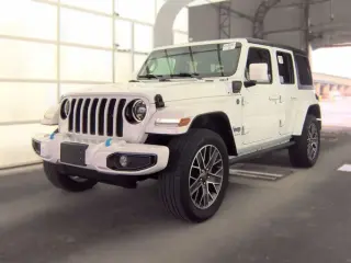 Jeep Wrangler 2023 4x4 High Altitude 4xe 4 puertas SUV