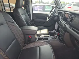 Jeep Wrangler 2023 4x4 High Altitude 4xe 4 puertas SUV