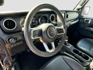 Jeep Wrangler 2023 4x4 Sahara 4xe 4 puertas SUV