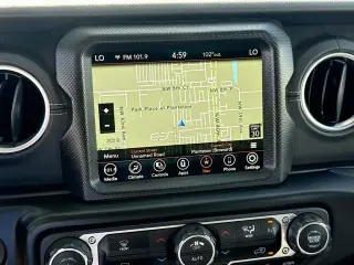 Jeep Wrangler 2023 4x4 Sahara 4xe 4 puertas SUV