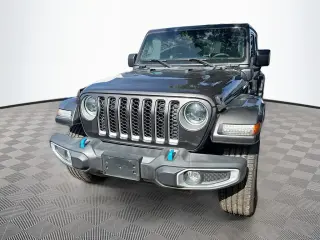 Jeep Wrangler 2023 4x4 Sahara 4xe 4 puertas SUV