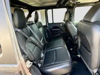Jeep Wrangler 2023 4x4 Sahara 4xe 4 puertas SUV