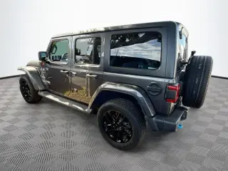 Jeep Wrangler 2023 4x4 Sahara 4xe 4 puertas SUV