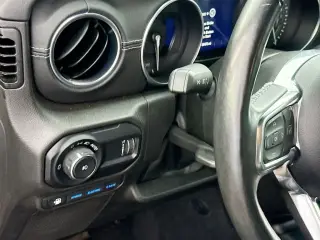 Jeep Wrangler 2023 4x4 High Altitude 4xe 4 puertas SUV