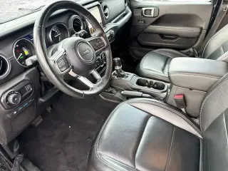 Jeep Wrangler 2023 4x4 High Altitude 4xe 4 puertas SUV