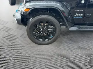 Jeep Wrangler 2023 4x4 High Altitude 4xe 4 puertas SUV