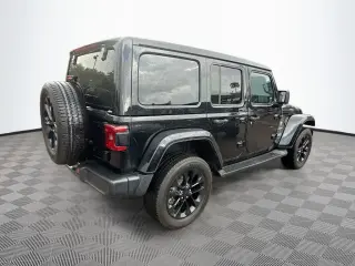 Jeep Wrangler 2023 4x4 High Altitude 4xe 4 puertas SUV