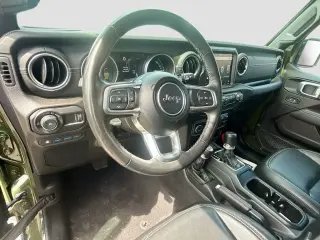 Jeep Wrangler 2023 4x4 Sahara 4xe 4 puertas SUV
