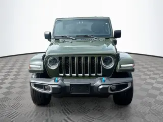 Jeep Wrangler 2023 4x4 Sahara 4xe 4 puertas SUV