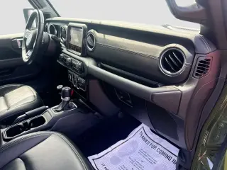 Jeep Wrangler 2023 4x4 Sahara 4xe 4 puertas SUV