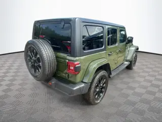 Jeep Wrangler 2023 4x4 Sahara 4xe 4 puertas SUV