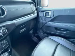 Jeep Wrangler 2023 4x4 High Altitude 4xe 4 puertas SUV