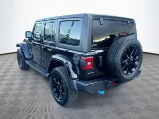 Jeep Wrangler 2023 4x4 High Altitude 4xe 4 puertas SUV