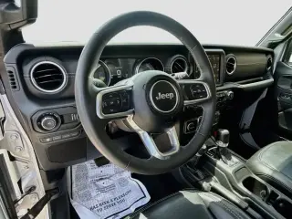 Jeep Wrangler 2023 4x4 Sahara 4xe 4 puertas SUV