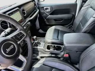 Jeep Wrangler 2023 4x4 Sahara 4xe 4 puertas SUV