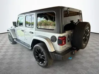 Jeep Wrangler 2023 4x4 Sahara 4xe 4 puertas SUV
