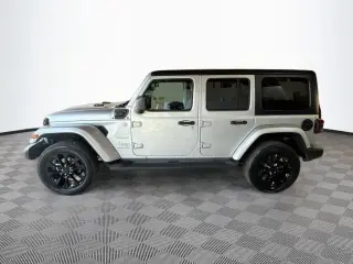 Jeep Wrangler 2023 4x4 Sahara 4xe 4 puertas SUV