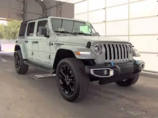Jeep Wrangler 2023 4x4 High Altitude 4xe 4 puertas SUV
