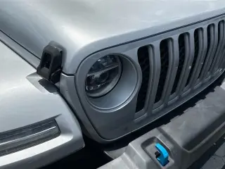 Jeep Wrangler Unlimited 2022 4x4 High Altitude 4xe 4dr SUV
