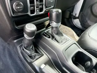 Jeep Wrangler Unlimited 2022 4x4 Sahara 4xe 4 puertas SUV