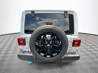 Jeep Wrangler Unlimited 2022 4x4 Sahara 4xe 4 puertas SUV