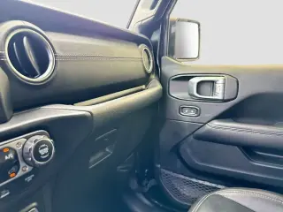 Jeep Wrangler Unlimited 2022 4x4 High Altitude 4xe 4dr SUV
