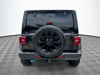 Jeep Wrangler Unlimited 2022 4x4 High Altitude 4xe 4dr SUV