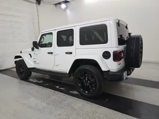 Jeep Wrangler Unlimited 2022 4x4 Sahara 4xe 4 puertas SUV