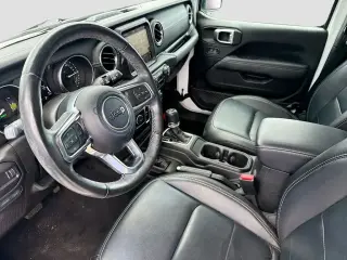 Jeep Wrangler 2023 4x4 Sahara 4xe 4 puertas SUV