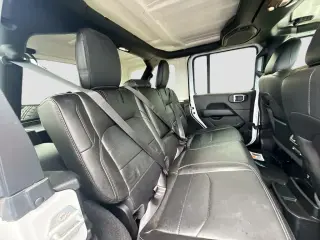 Jeep Wrangler 2023 4x4 Sahara 4xe 4 puertas SUV