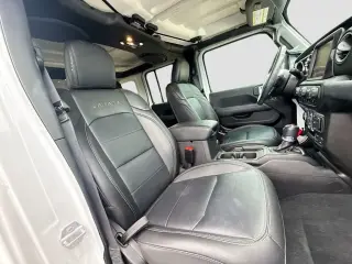 Jeep Wrangler 2023 4x4 Sahara 4xe 4 puertas SUV