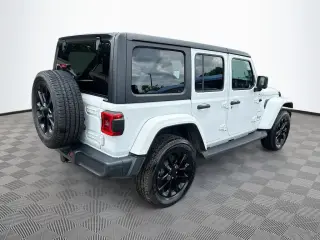 Jeep Wrangler 2023 4x4 Sahara 4xe 4 puertas SUV