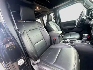Jeep Wrangler 2023 4x4 High Altitude 4xe 4 puertas SUV