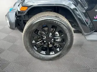 Jeep Wrangler 2023 4x4 High Altitude 4xe 4 puertas SUV