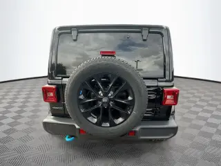 Jeep Wrangler 2023 4x4 High Altitude 4xe 4 puertas SUV