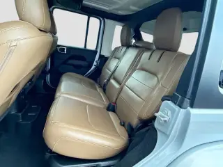 Jeep Wrangler 2023 4x4 High Altitude 4xe 4 puertas SUV