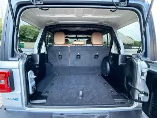 Jeep Wrangler 2023 4x4 High Altitude 4xe 4 puertas SUV