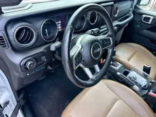 Jeep Wrangler 2023 4x4 High Altitude 4xe 4 puertas SUV