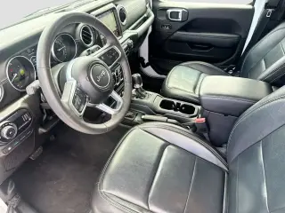 Jeep Wrangler 2023 4x4 Sahara 4xe 4 puertas SUV