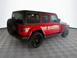Jeep Wrangler 2023 4x4 High Altitude 4xe 4 puertas SUV
