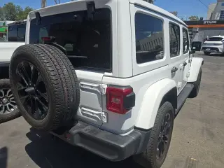 Jeep Wrangler Unlimited 2022 4x4 High Altitude 4xe 4dr SUV